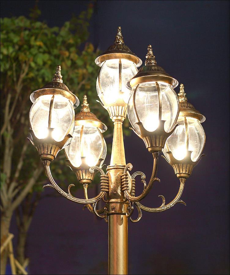 Noua Design Outdoor Decoration Garden Street Lamp Pol